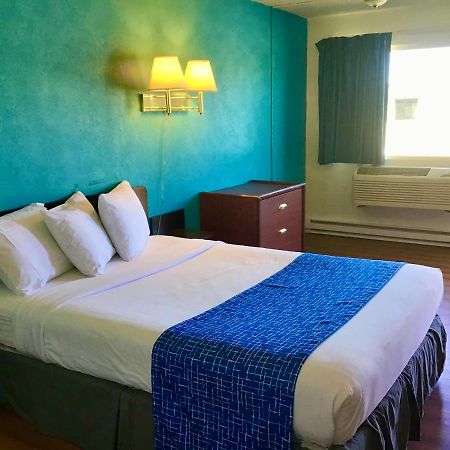 Travelodge Inn & Suites By Wyndham Missoula University Park ภายนอก รูปภาพ