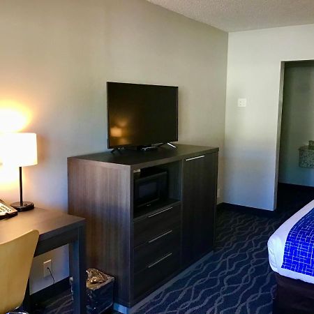 Travelodge Inn & Suites By Wyndham Missoula University Park ภายนอก รูปภาพ