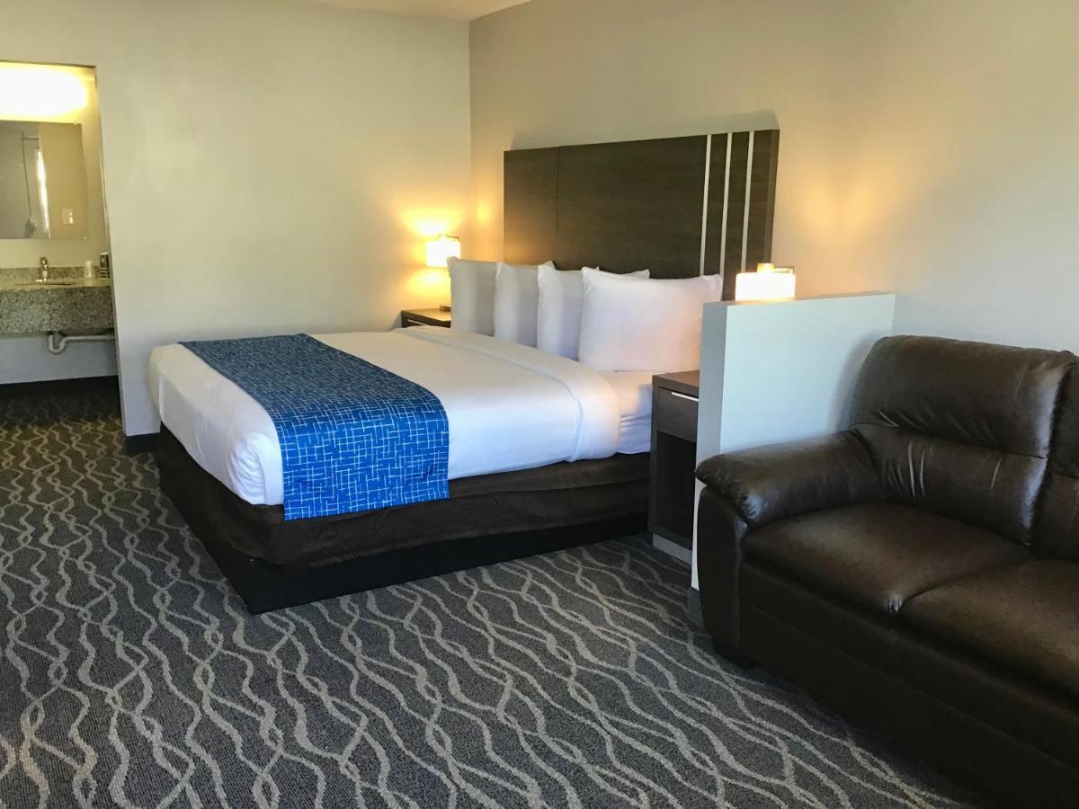Travelodge Inn & Suites By Wyndham Missoula University Park ภายนอก รูปภาพ