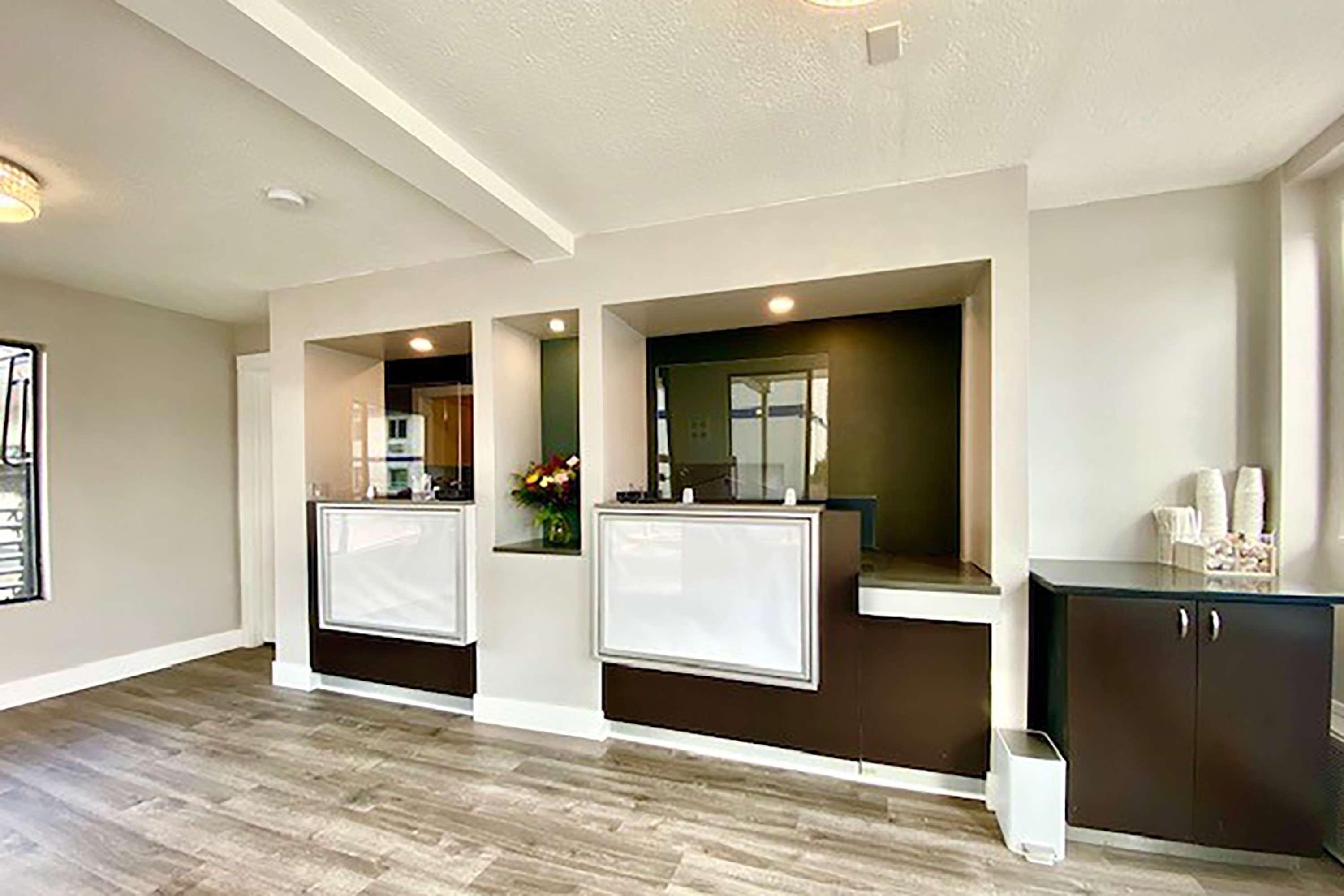 Travelodge Inn & Suites By Wyndham Missoula University Park ภายนอก รูปภาพ